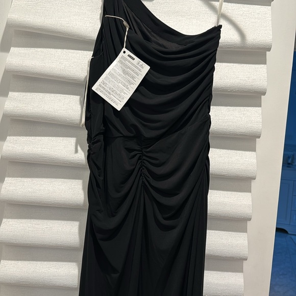 Halston - Picture 6 of 6